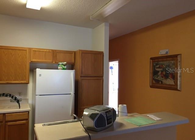 Image 5 of 6 For 516 Brentford Court