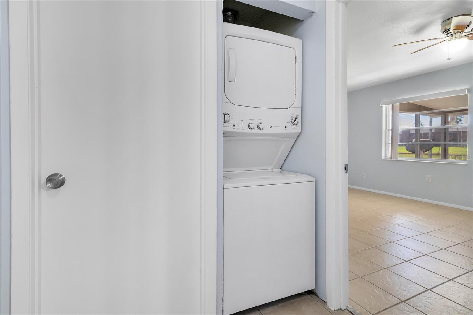 Image 11 of 34 For 38 Lake Villa Way