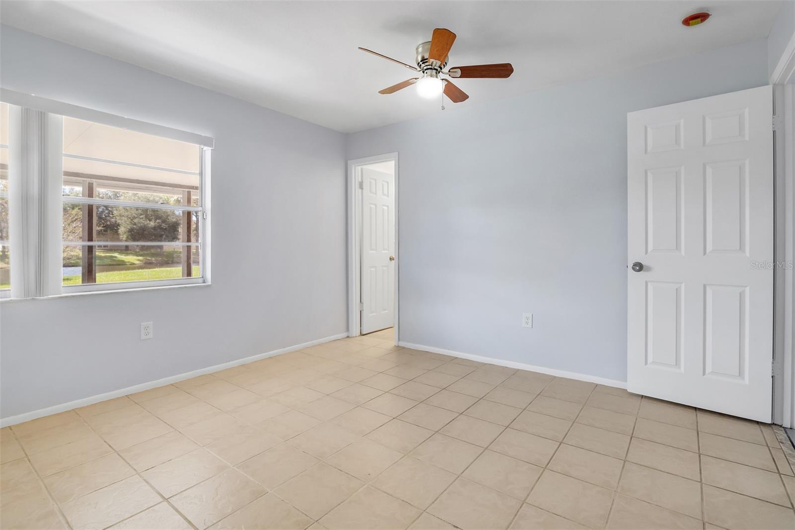 Image 15 of 34 For 38 Lake Villa Way