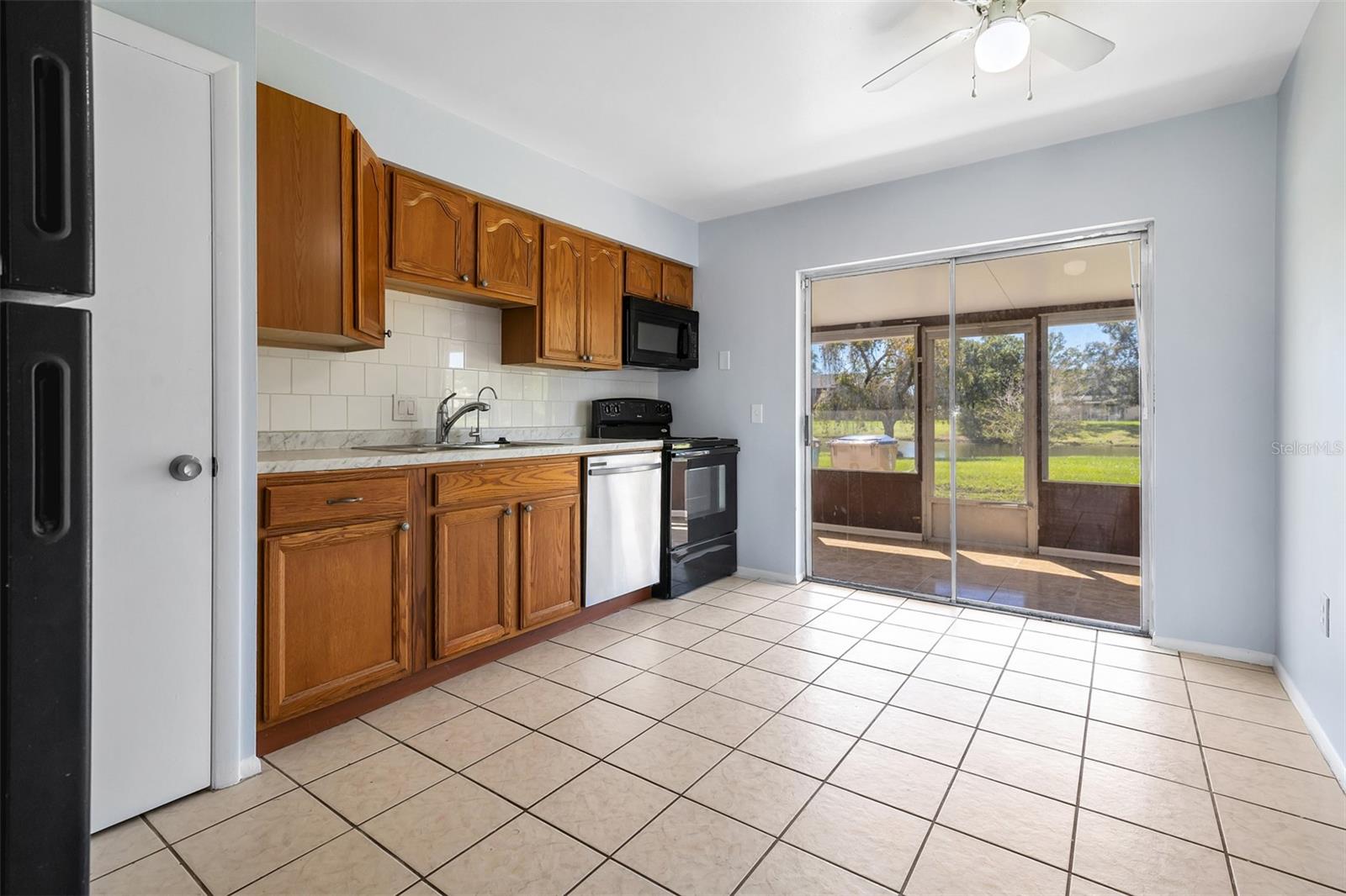 Image 8 of 34 For 38 Lake Villa Way