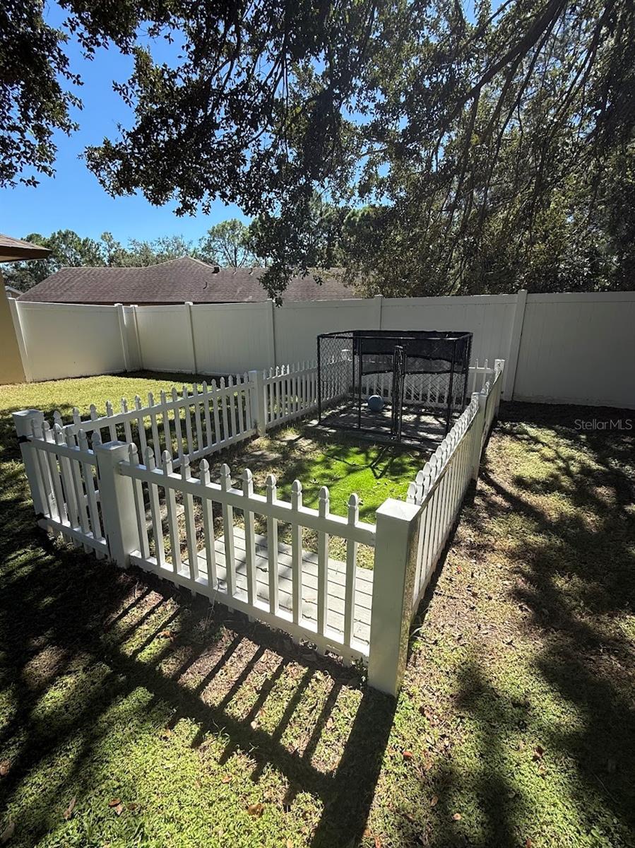 Image 24 of 27 For 9102 Floribunda Drive