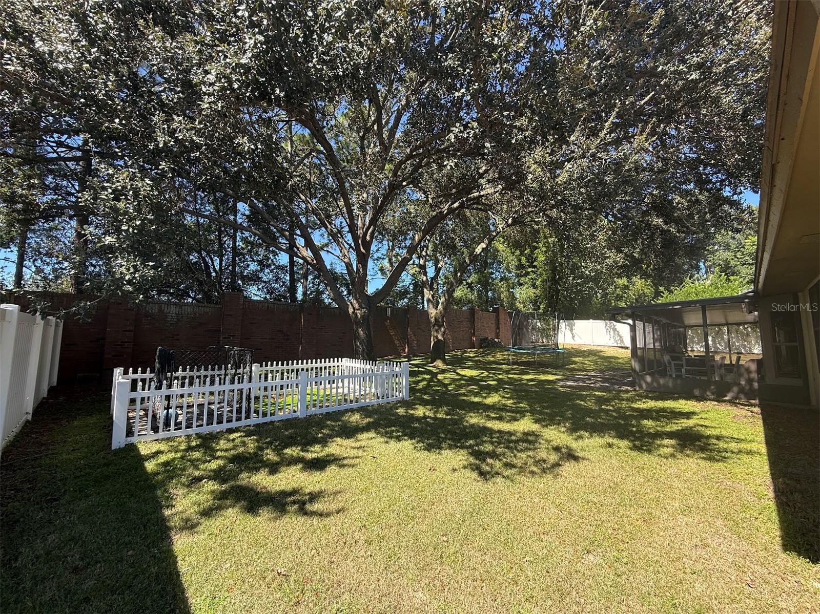 Image 25 of 27 For 9102 Floribunda Drive