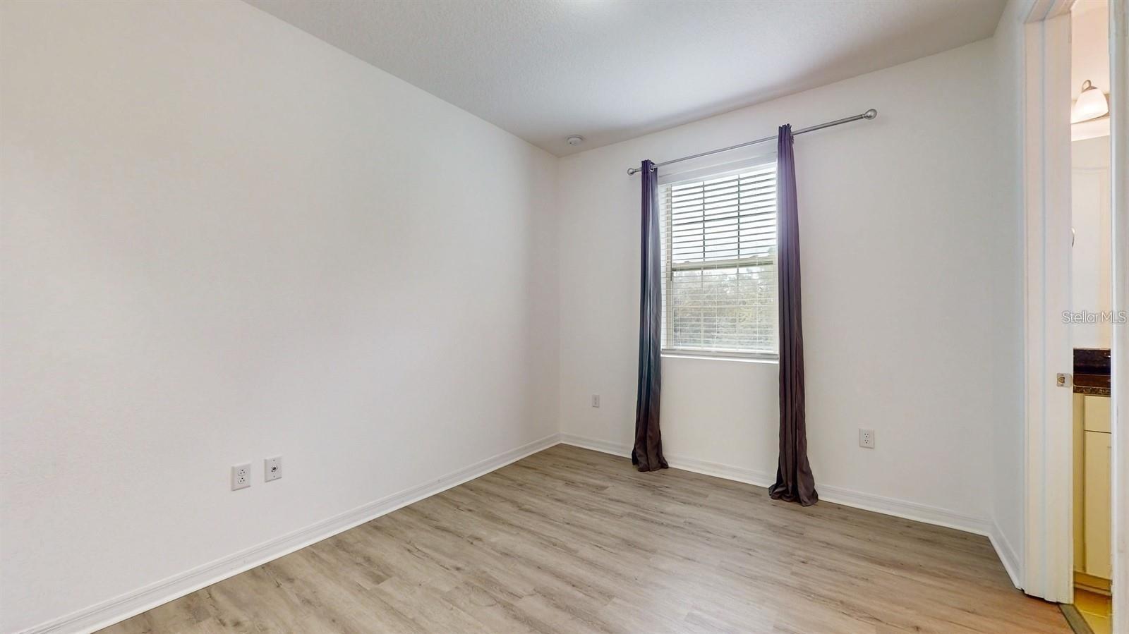 Image 19 of 30 For 14315 Swanley Street