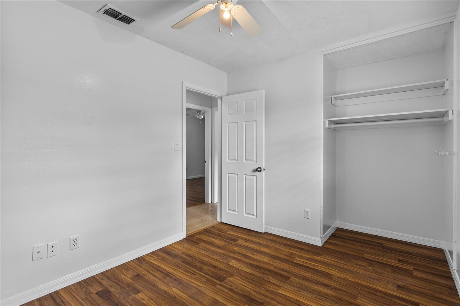 Image 15 of 28 For 1083 Eastbrook Boulevard