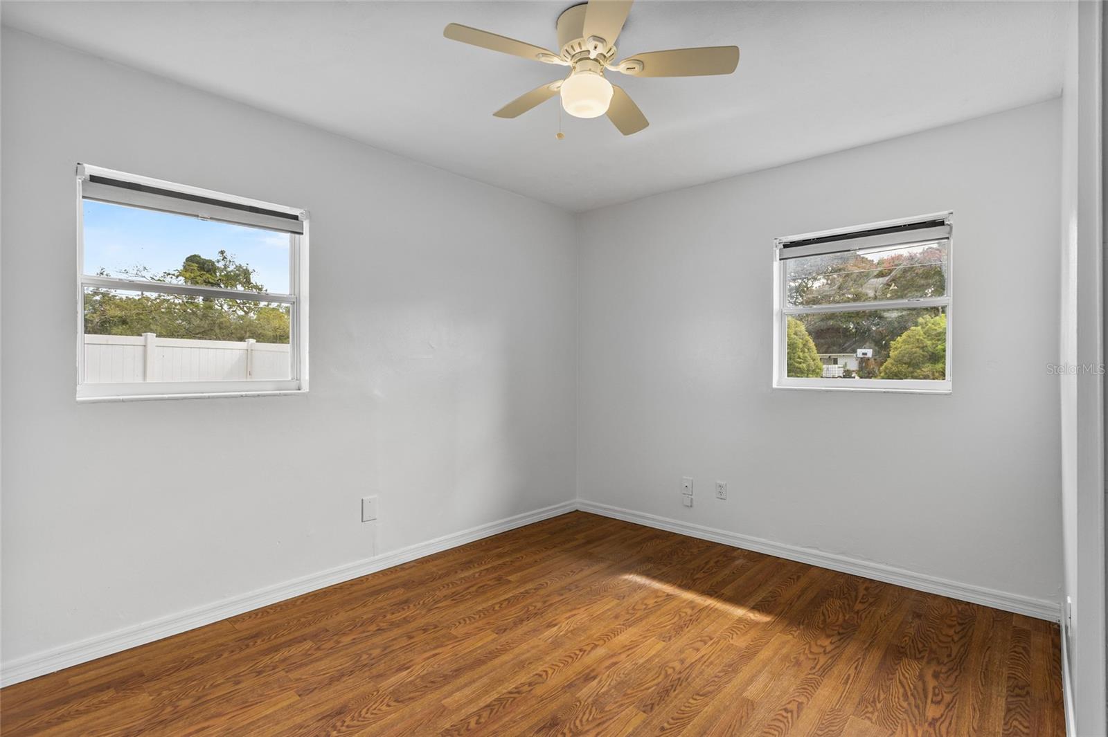 Image 16 of 28 For 1083 Eastbrook Boulevard