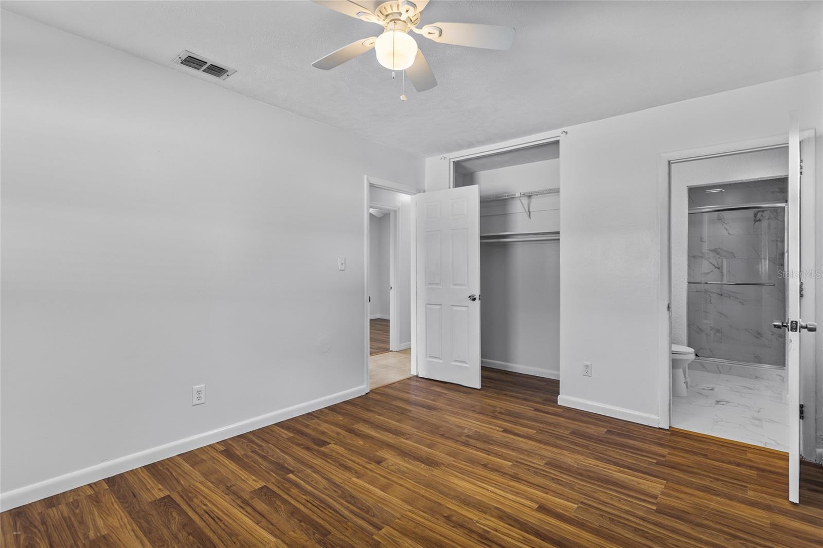 Image 18 of 28 For 1083 Eastbrook Boulevard
