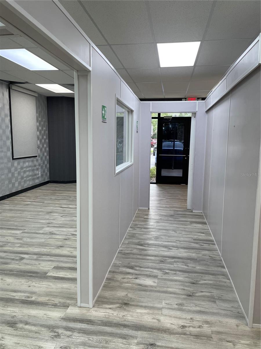 Image 11 of 17 For 13550 Village Park Drive 140