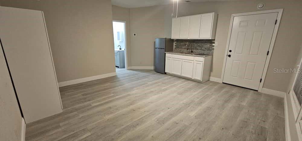 Image 3 of 5 For 1128 Dara Cay Drive A