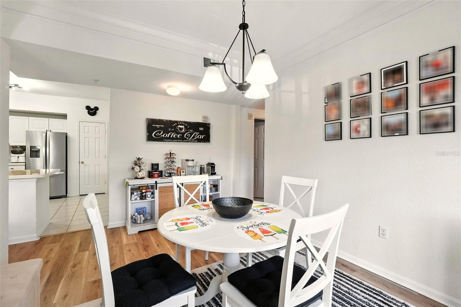 Image 22 of 33 For 211 Longview Avenue 306