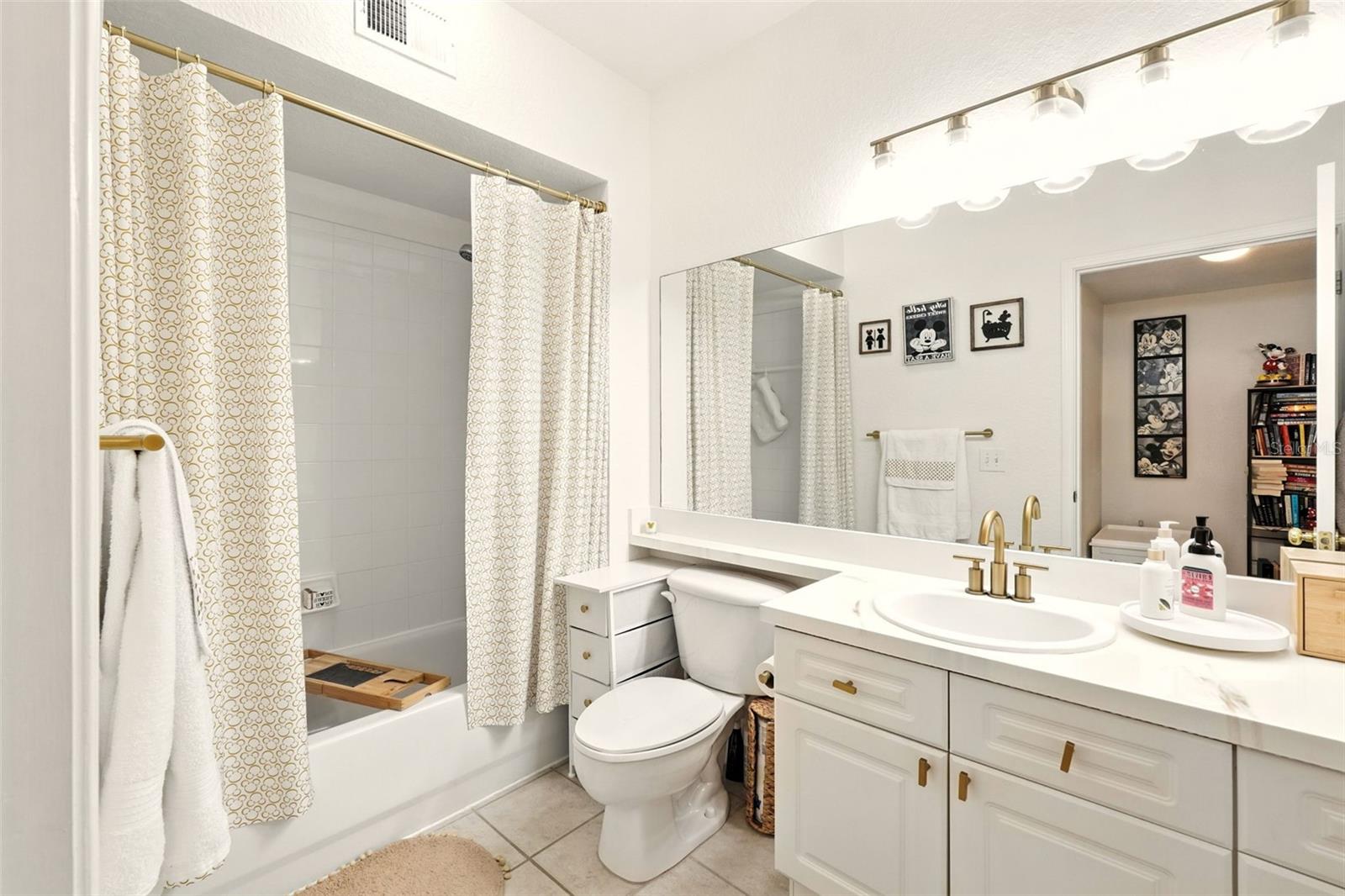 Image 29 of 33 For 211 Longview Avenue 306