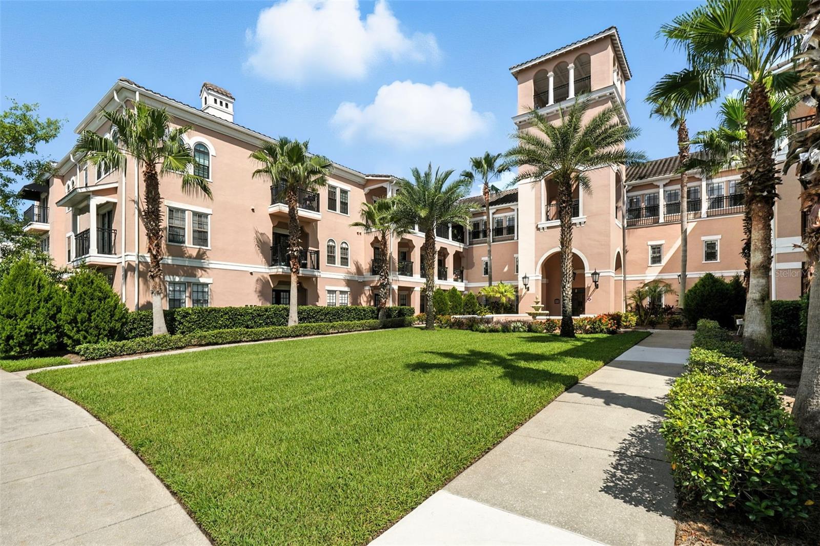 Image 3 of 33 For 211 Longview Avenue 306