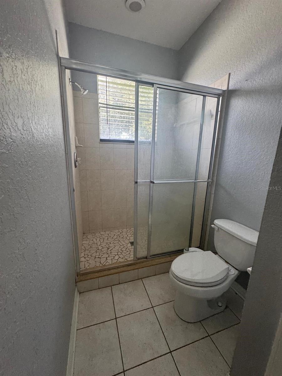 Image 15 of 17 For 20438 Maxim Parkway