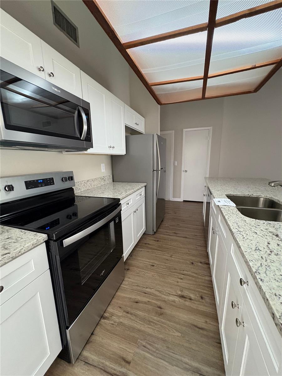 Image 11 of 14 For 190 Kuzmany Road