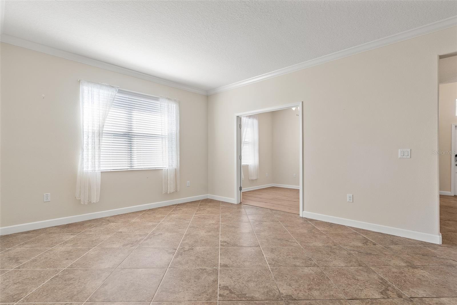 Image 17 of 35 For 3667 Plymouth Drive