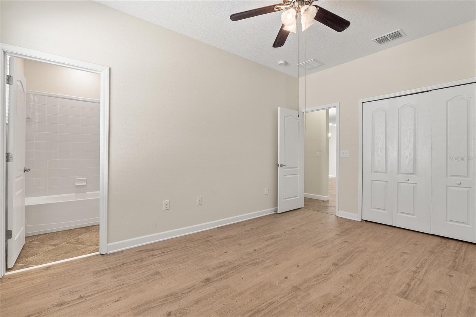 Image 21 of 35 For 3667 Plymouth Drive