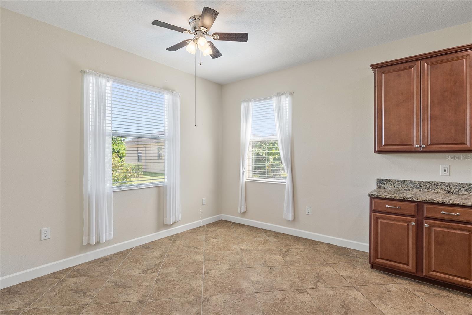 Image 26 of 35 For 3667 Plymouth Drive