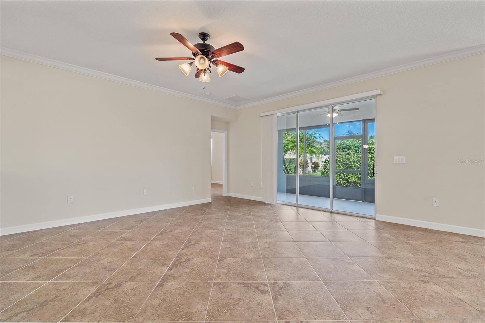 Image 9 of 35 For 3667 Plymouth Drive