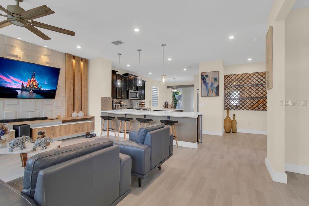 Image 15 of 47 For 11959 Globe Street