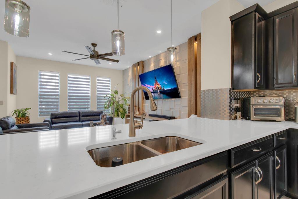 Image 17 of 47 For 11959 Globe Street