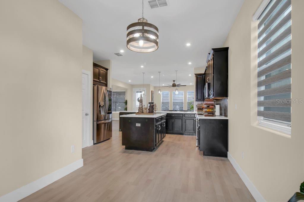 Image 20 of 47 For 11959 Globe Street