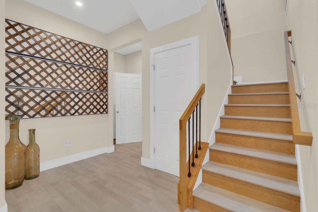 Image 21 of 47 For 11959 Globe Street