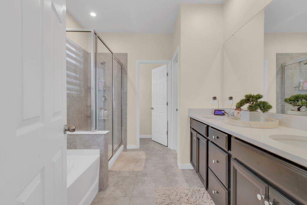 Image 28 of 47 For 11959 Globe Street