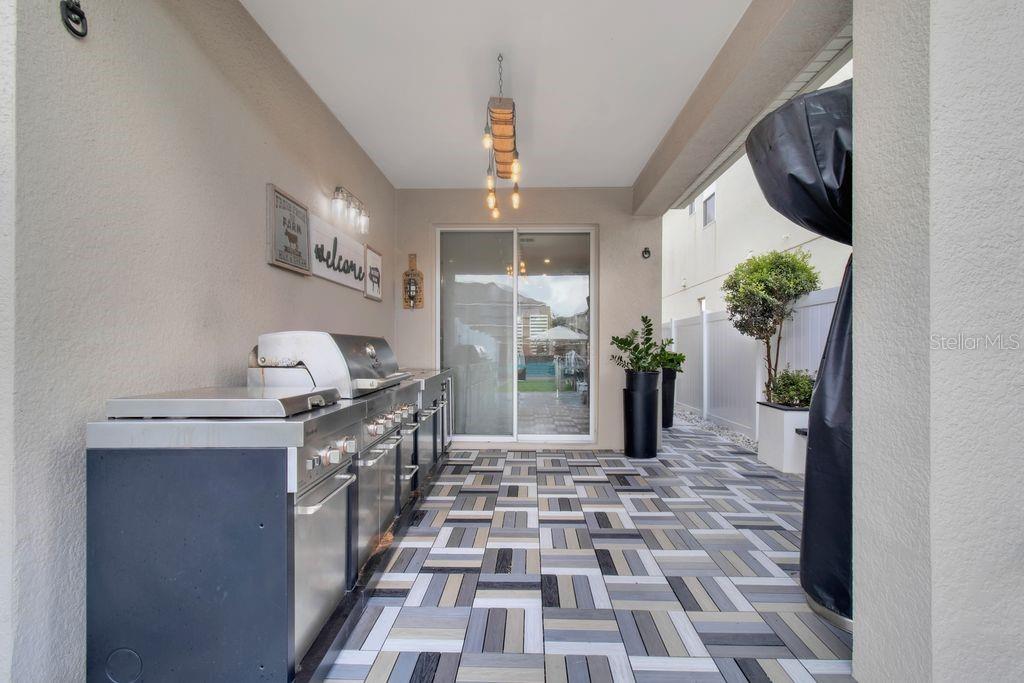 Image 3 of 47 For 11959 Globe Street