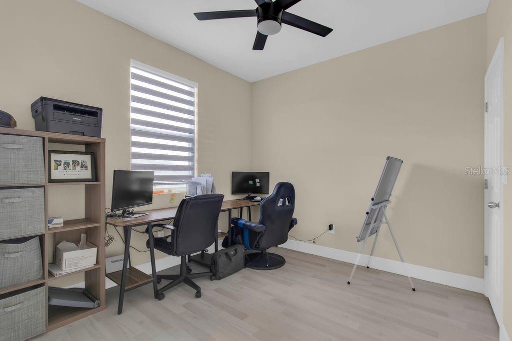 Image 35 of 47 For 11959 Globe Street