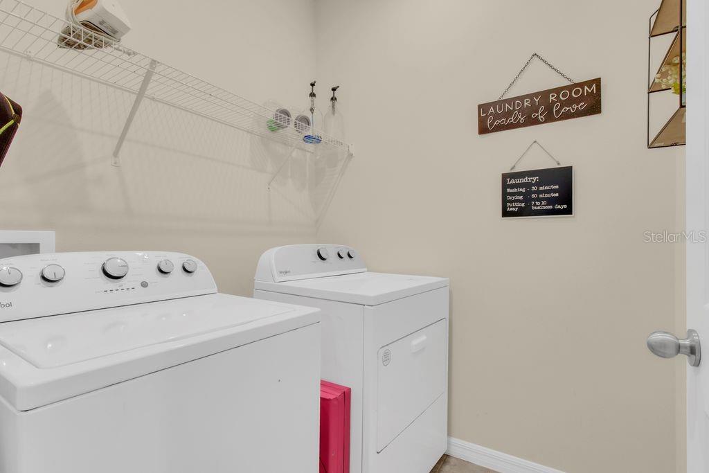 Image 36 of 47 For 11959 Globe Street