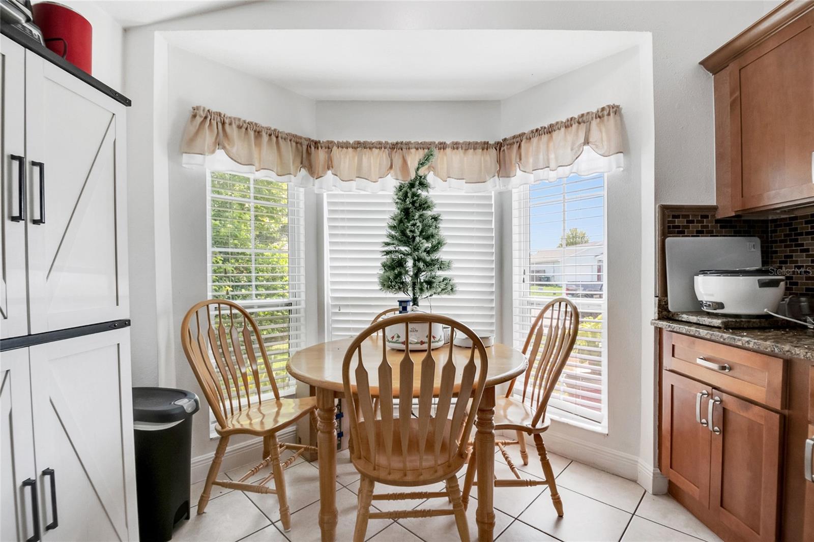 Image 10 of 38 For 13504 Glasser Avenue