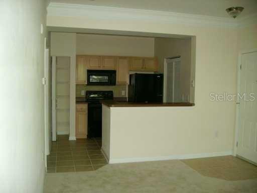 Image 4 of 9 For 12849 Madison Pointe Circle 305