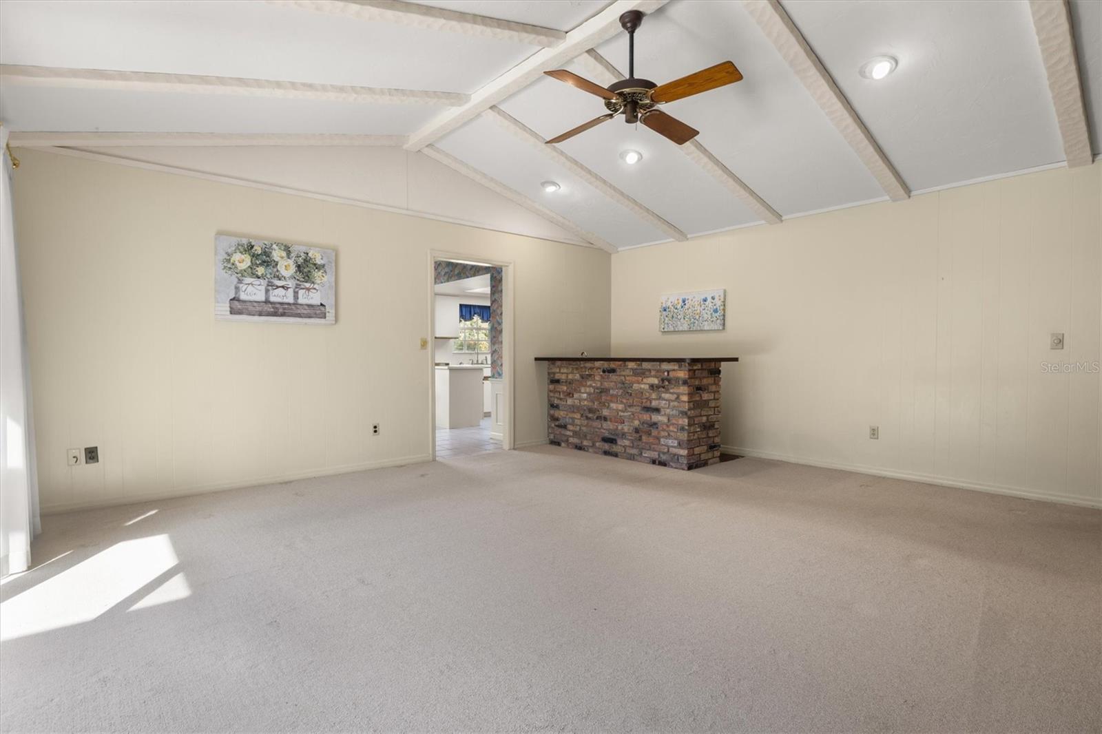 Image 17 of 46 For 2111 Winterset Road