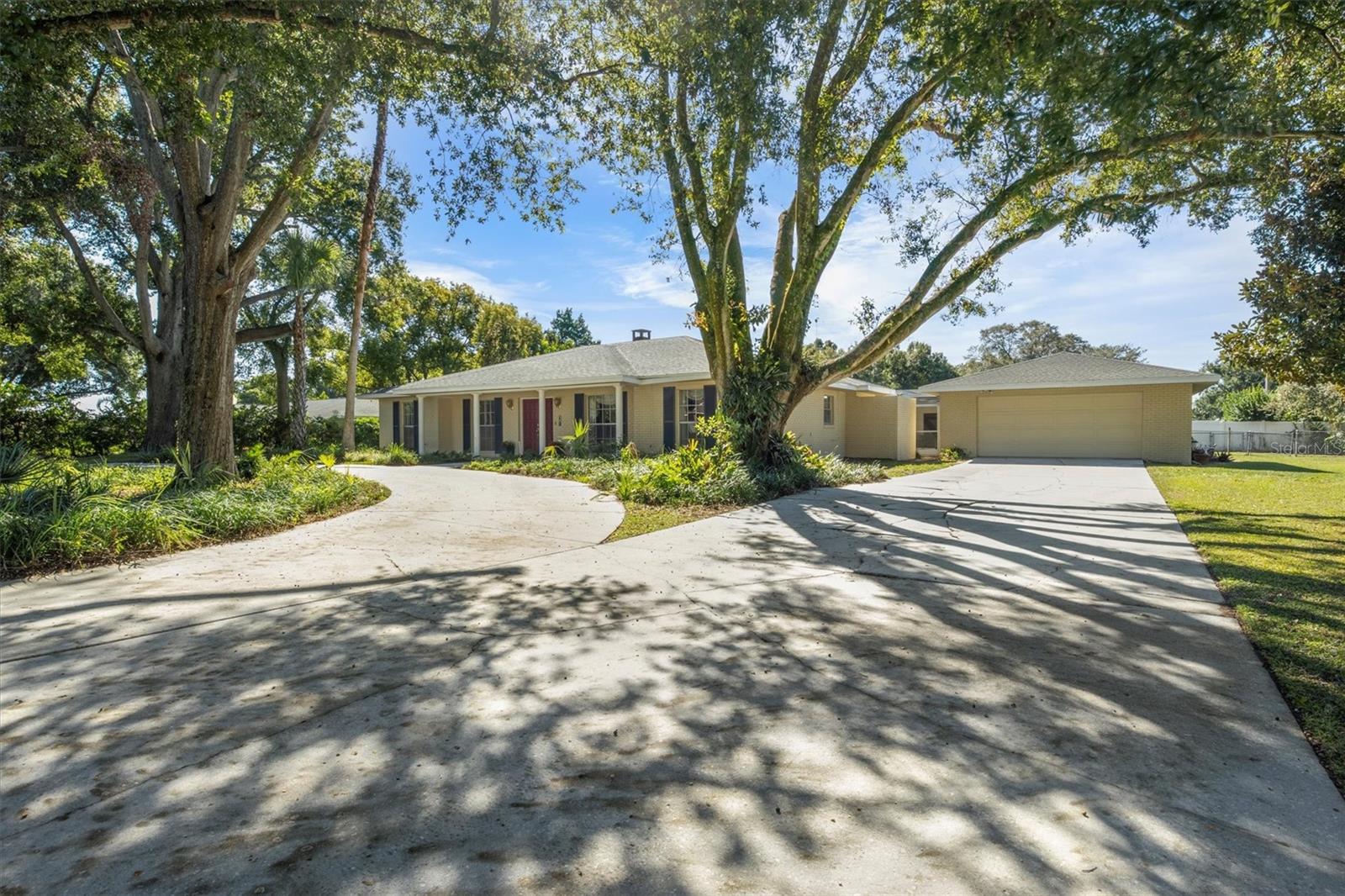 Image 2 of 46 For 2111 Winterset Road
