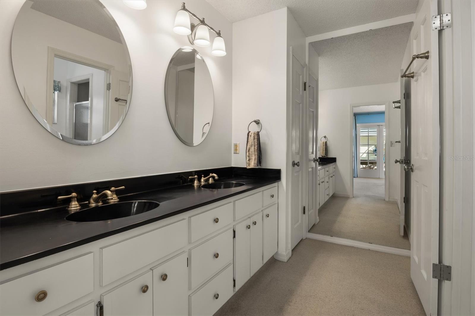 Image 22 of 46 For 2111 Winterset Road