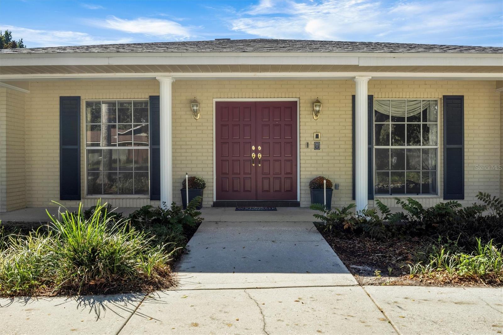 Image 4 of 46 For 2111 Winterset Road