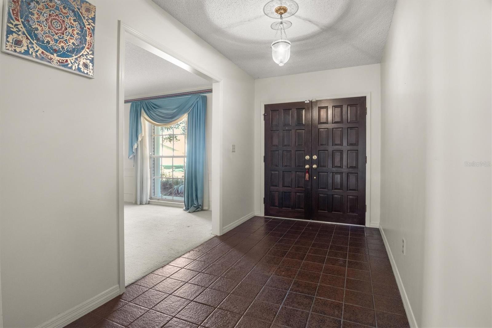 Image 5 of 46 For 2111 Winterset Road