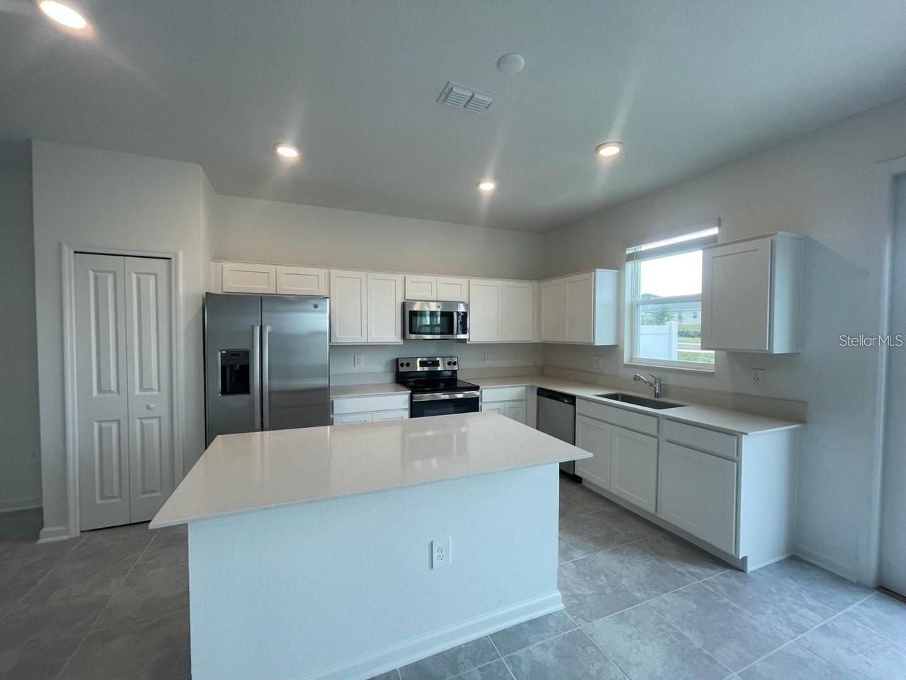 Image 3 of 8 For 270 Bogey Drive