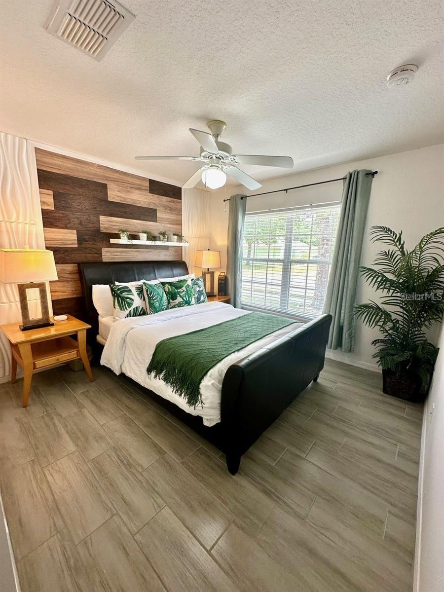 Image 14 of 18 For 701 Sandy Ridge Drive