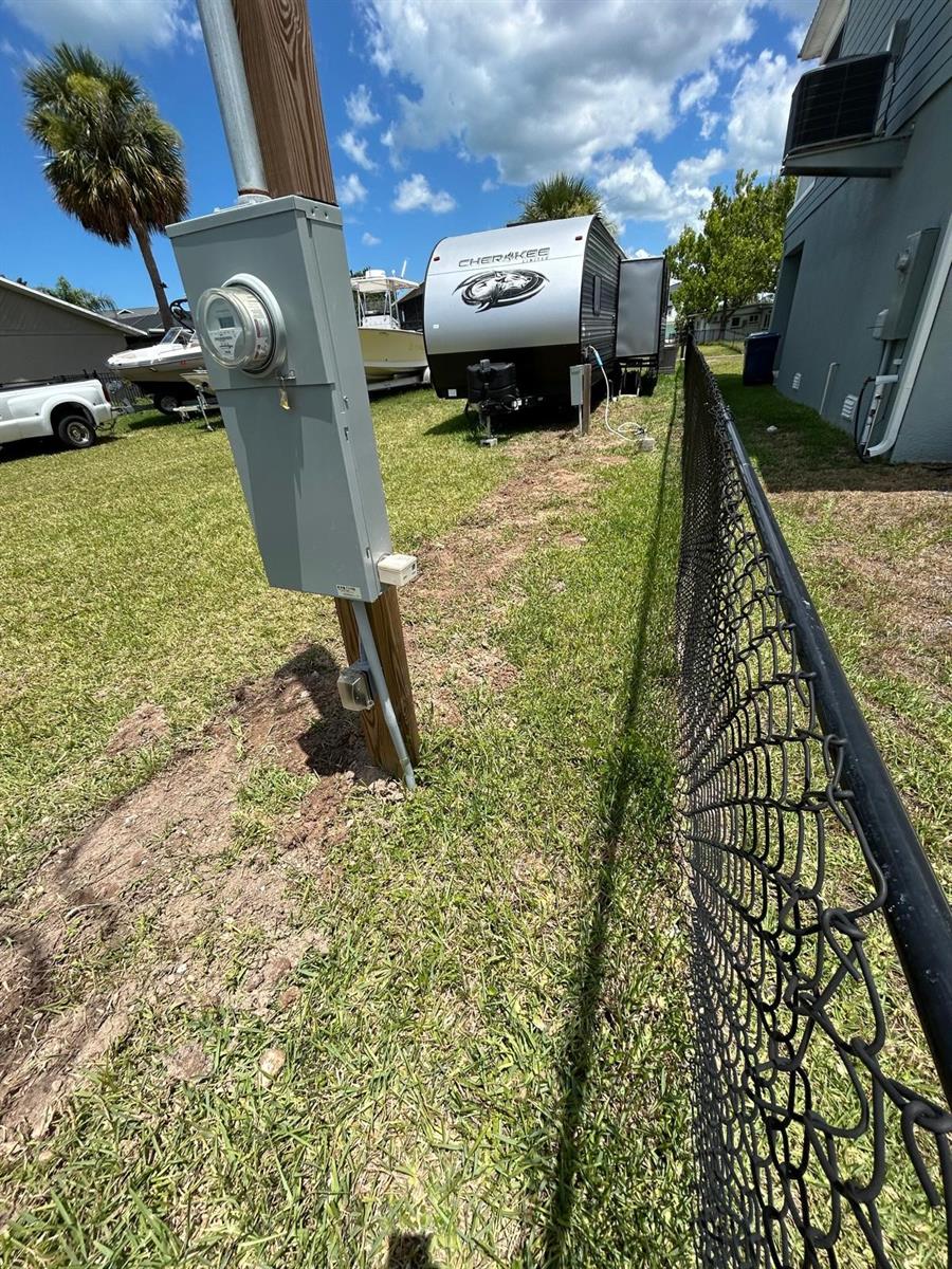 Image 19 of 25 For 4977 Cedarbrook Lane