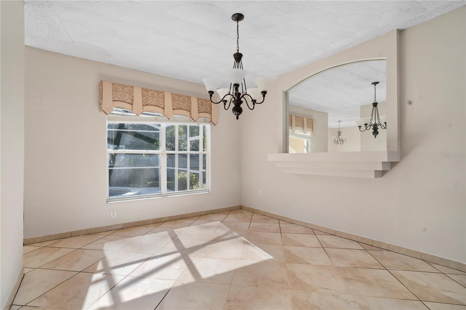 Image 29 of 36 For 565 Pinehurst