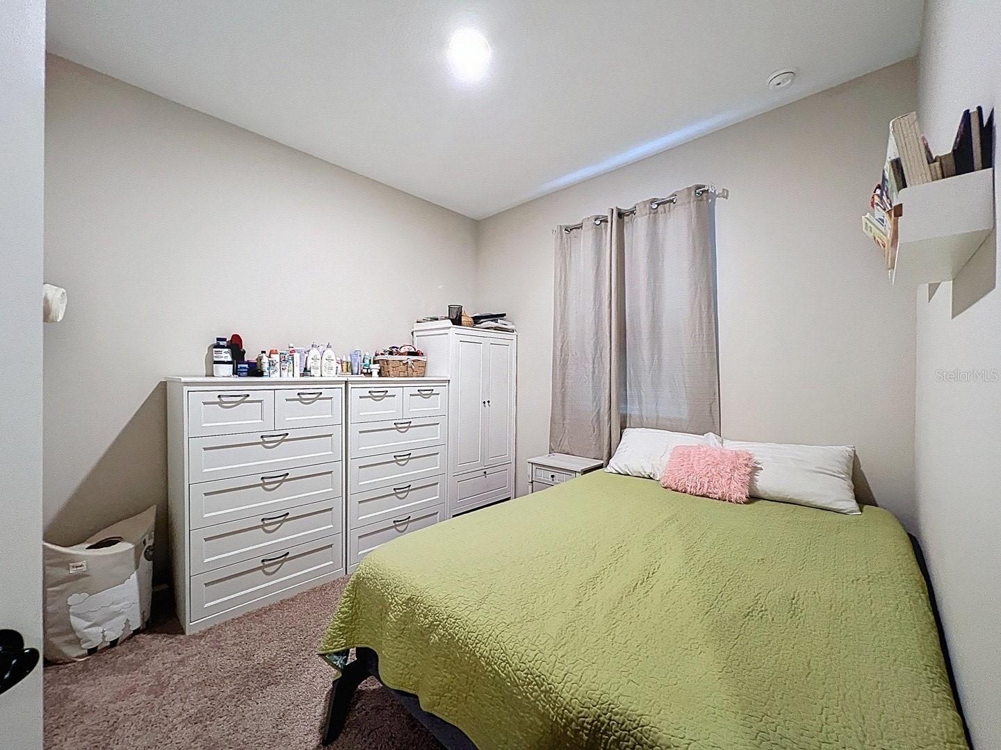 Image 7 of 14 For 951 Griffon Avenue
