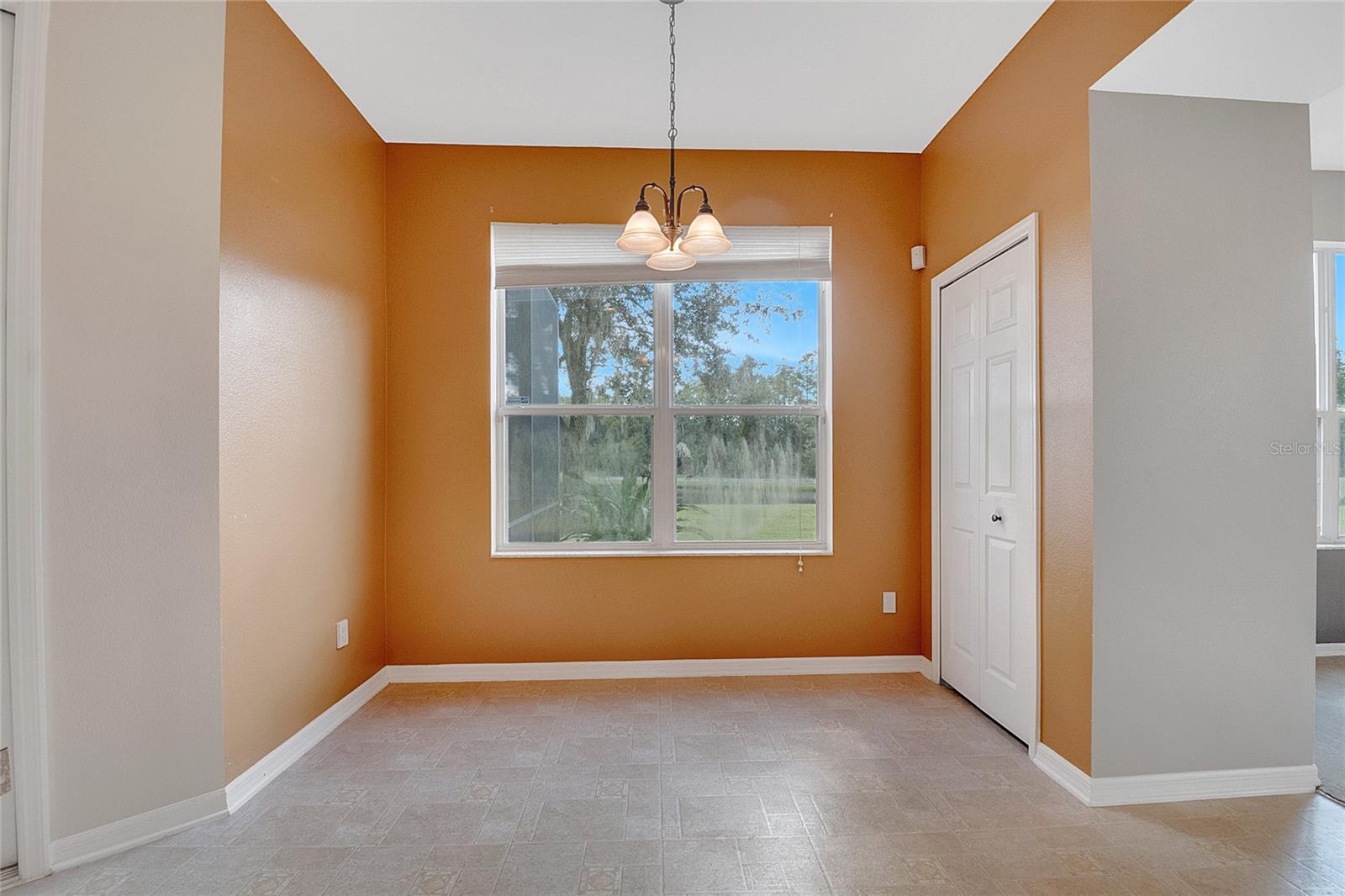 Image 16 of 77 For 3759 Moon Dancer Place