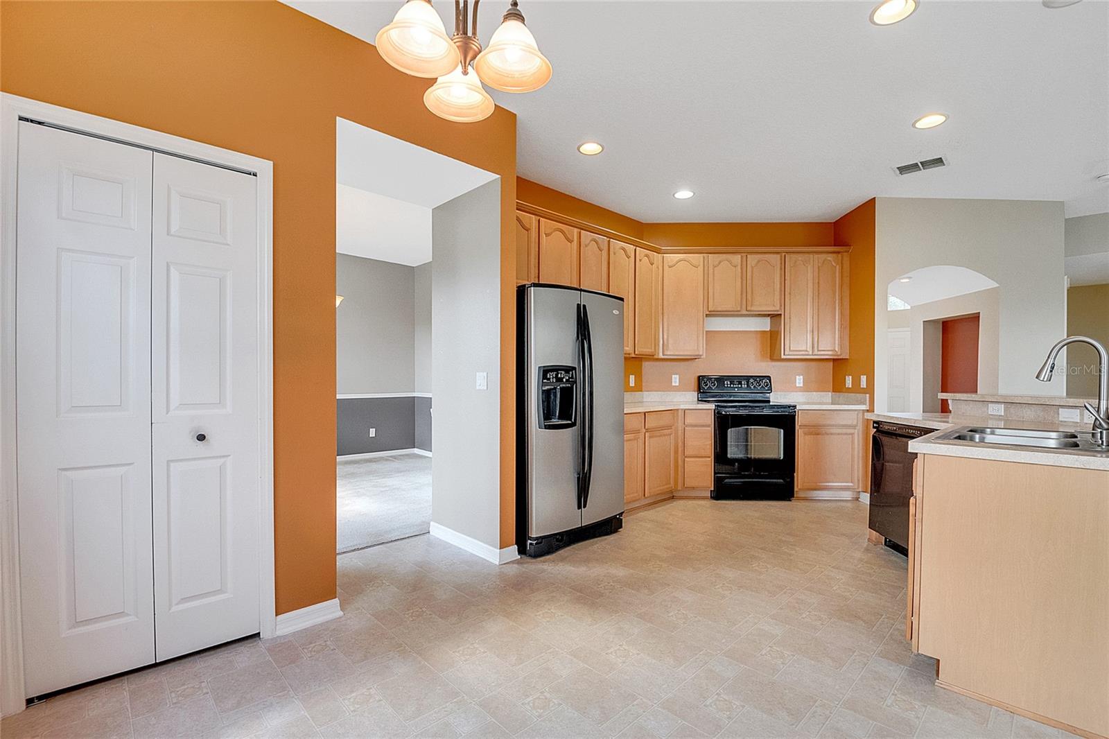 Image 17 of 77 For 3759 Moon Dancer Place