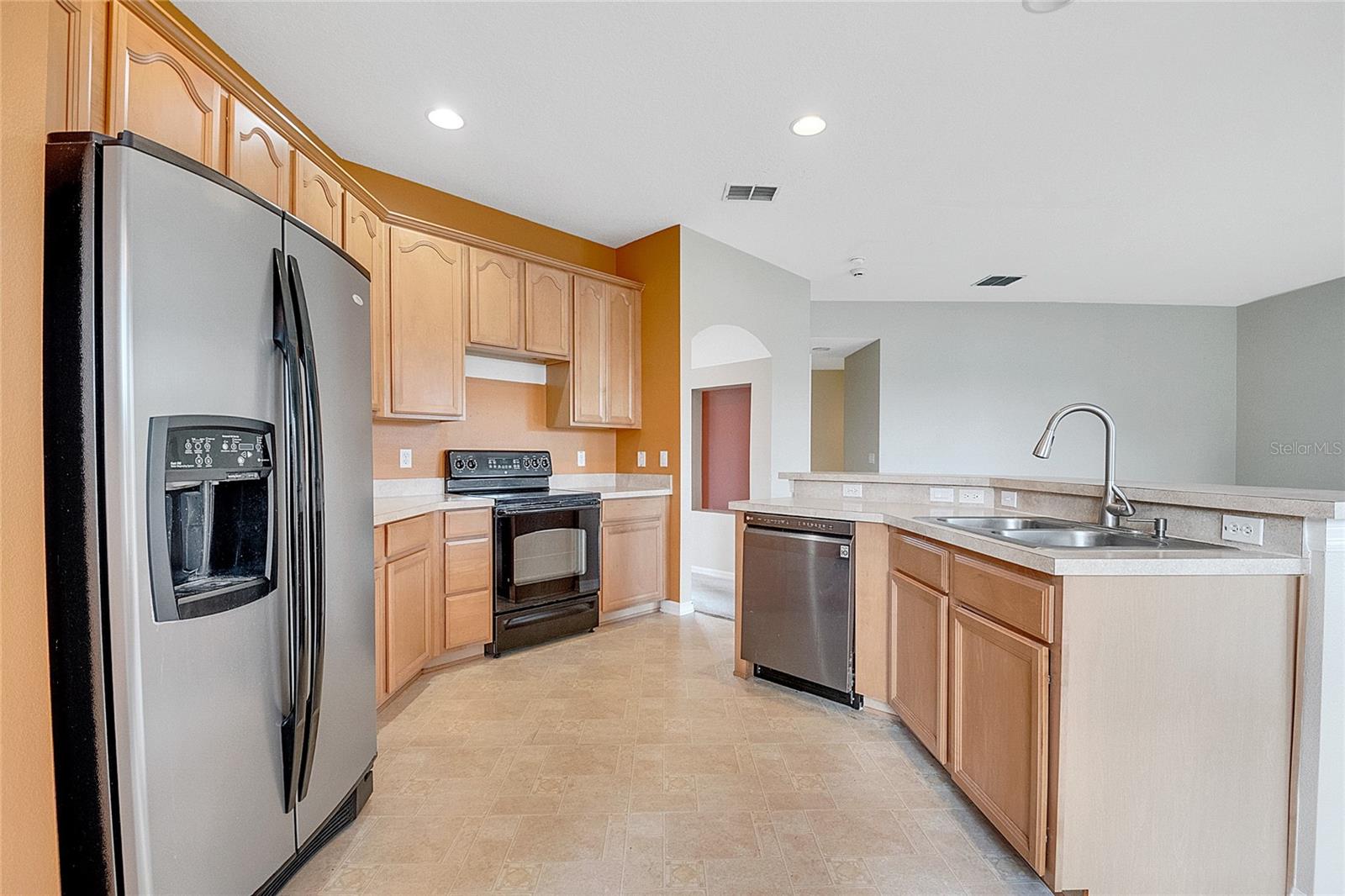 Image 18 of 77 For 3759 Moon Dancer Place