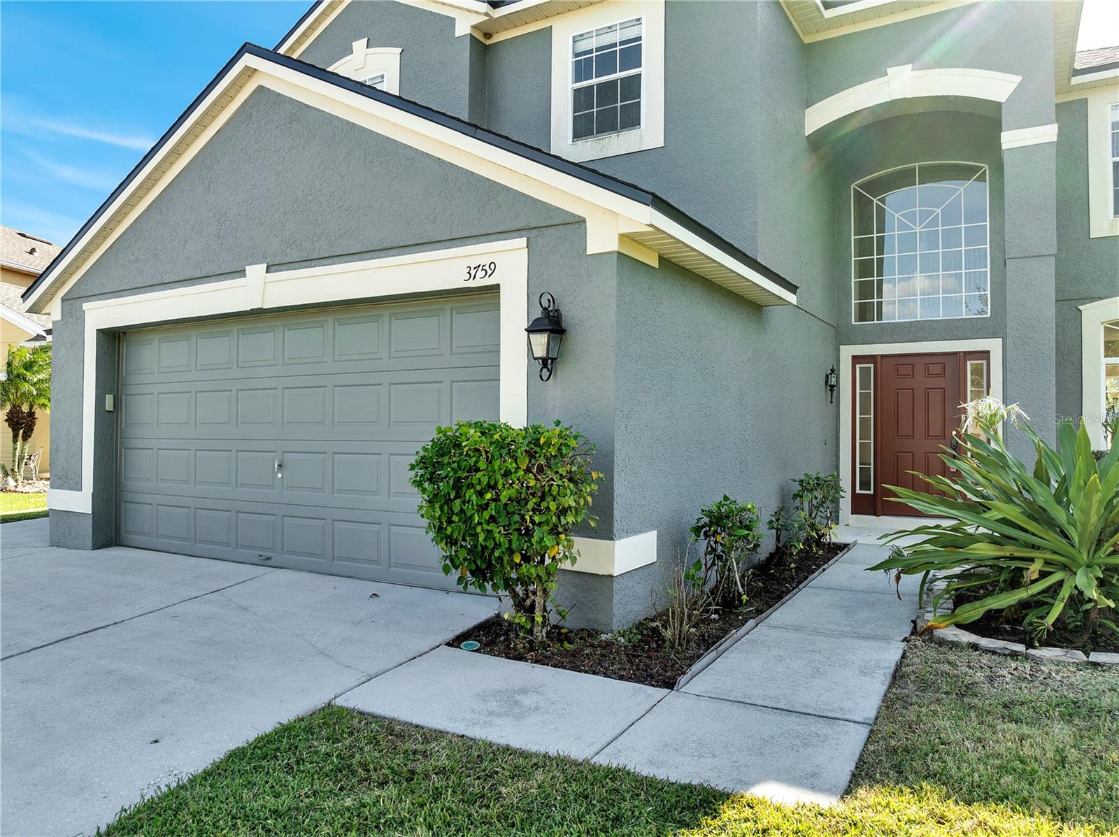 Image 4 of 77 For 3759 Moon Dancer Place