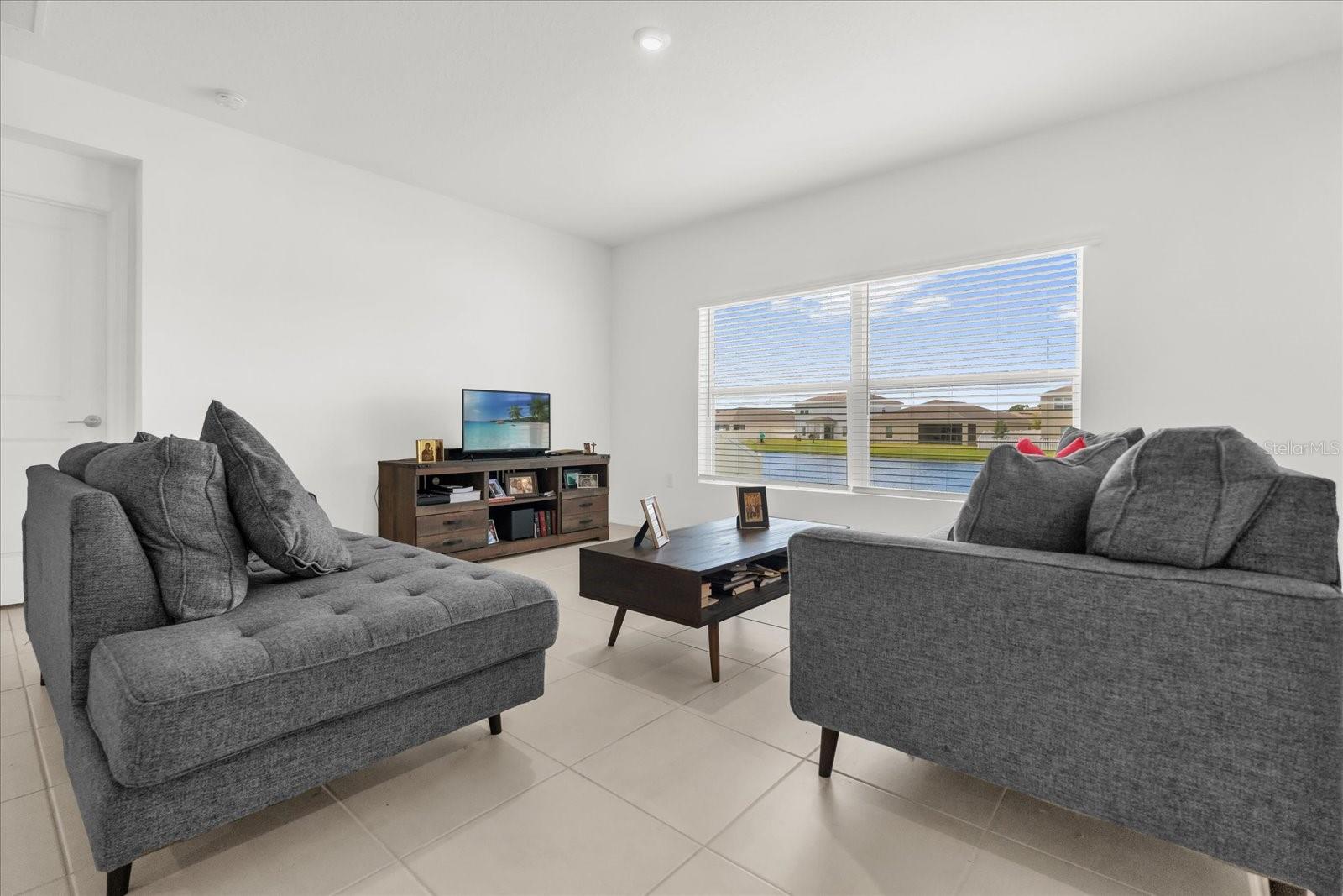 Image 3 of 31 For 285 White Heron Way