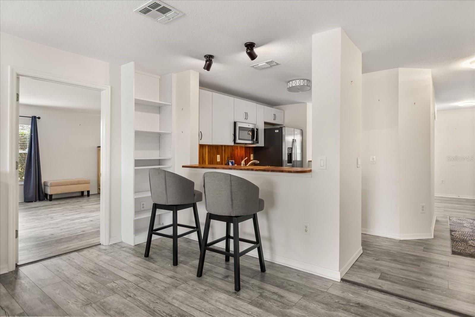 Image 11 of 35 For 2713 Emerald Lake Court