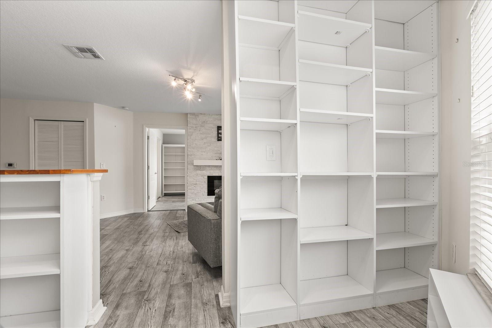 Image 15 of 35 For 2713 Emerald Lake Court