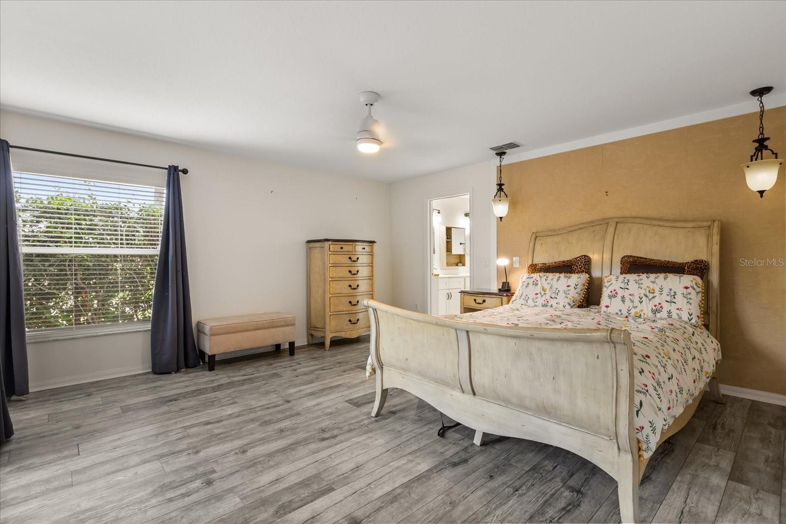 Image 16 of 35 For 2713 Emerald Lake Court