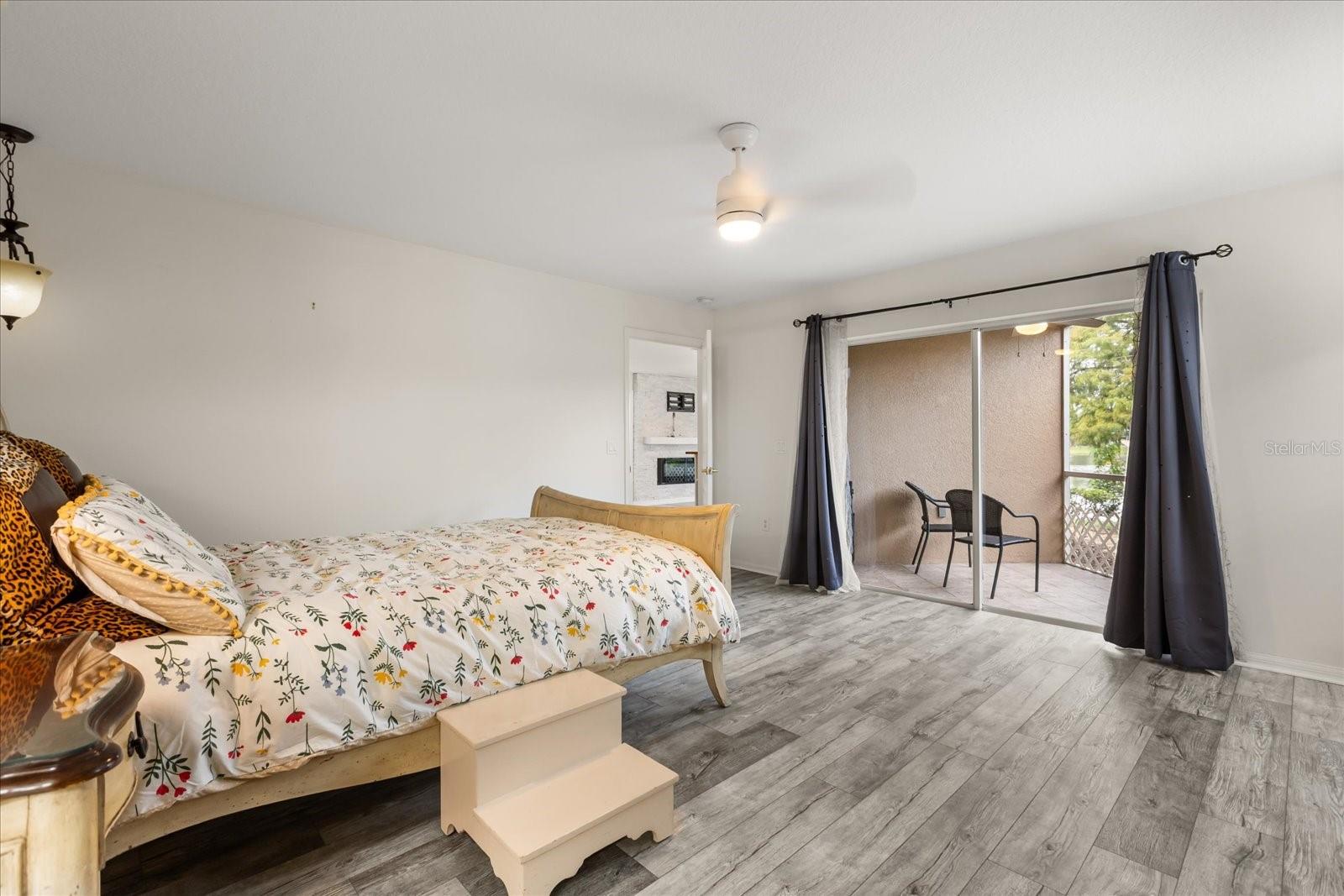 Image 17 of 35 For 2713 Emerald Lake Court